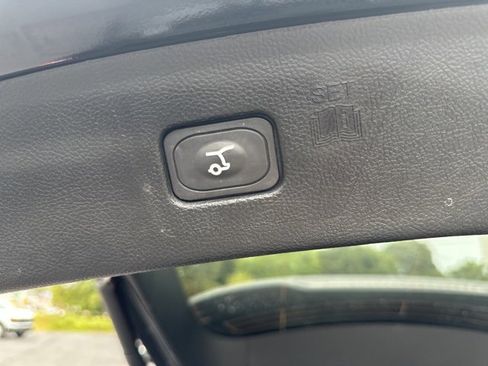 Used 2022 Ford Edge SEL w/ Convenience Package image 10