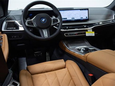 New 2026 BMW X5 xDrive50e image 21
