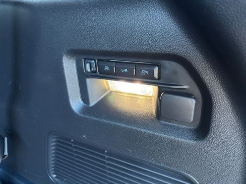 Used 2025 Ford Explorer ST AWD/4WD image 37