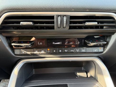 Used 2024 MAZDA CX-90 Plug-In Hybrid w/ Premium Pkg image 26