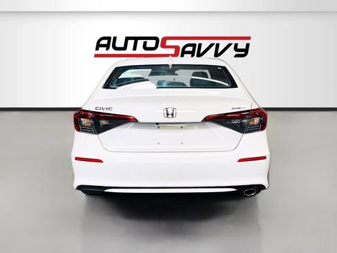 Used 2024 Honda Civic Sport image 6