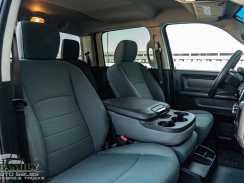 Used 2015 RAM 2500 Tradesman w/ Chrome Appearance Group image 24