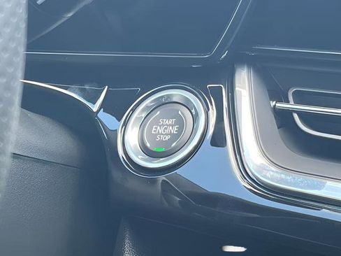 New 2026 Chevrolet Trax RS w/ Sunroof Package image 23