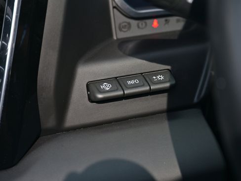 Used 2024 GMC Sierra 3500 Denali w/ Denali Reserve Package image 11