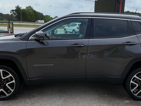 Used 2018 Jeep Compass Limited w/ Navigation Group AWD/4WD image 8