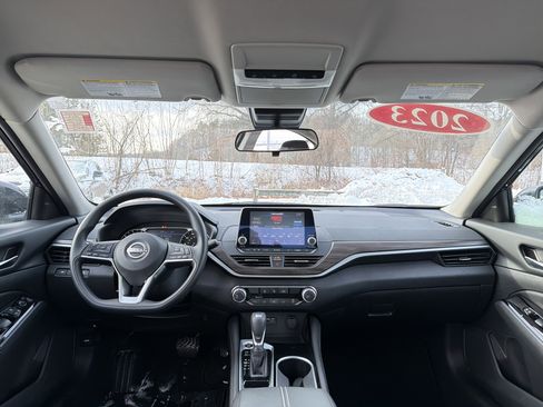 Certified 2023 Nissan Altima 2.5 SV image 12