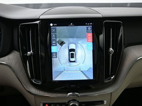 Used 2023 Volvo XC60 B5 Plus w/ Protection Package Premier image 20