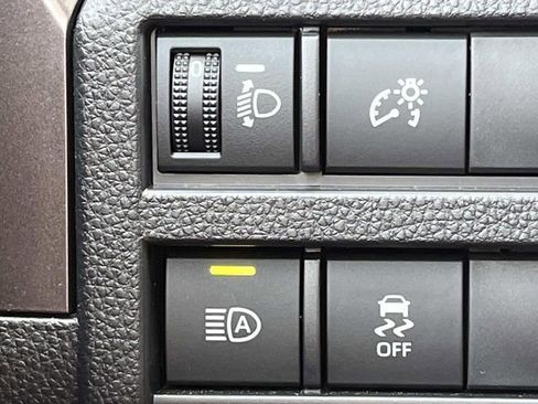 Used 2025 Toyota 4Runner SR5 RWD image 34