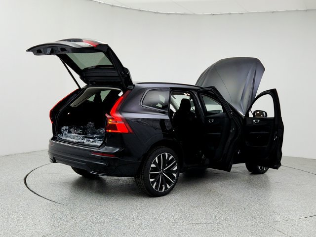 New 2026 Volvo XC60 B5 Ultra w/ Protection Package Premier AWD/4WD image 11