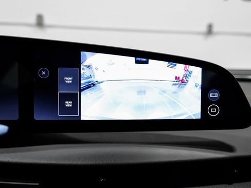 Used 2024 Lucid Air Touring image 23