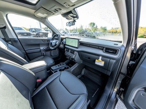 New 2025 Ford Maverick Lobo image 67