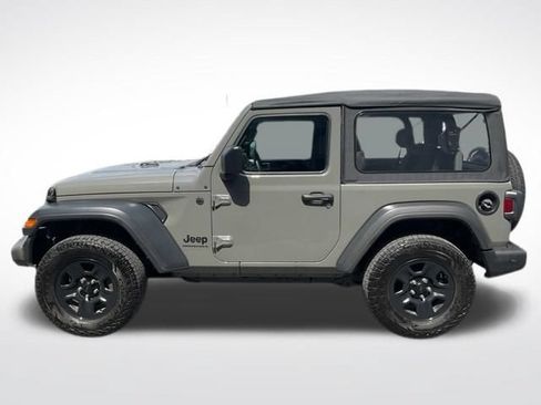 Used 2023 Jeep Wrangler Sport AWD/4WD image 12