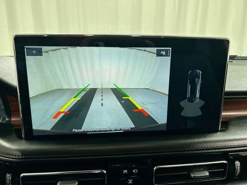 Used 2022 Lincoln Nautilus Reserve w/ Luxury Package image 15