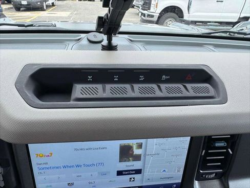 Used 2024 Ford Bronco Wildtrak image 25