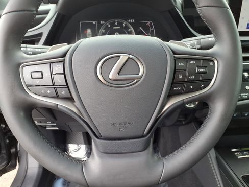 Used 2023 Lexus ES 350 w/ Premium Package image 17