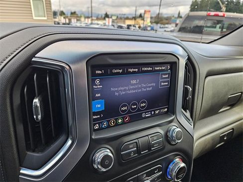 Used 2022 GMC Sierra 1500 SLT w/ SLT Convenience Package image 20