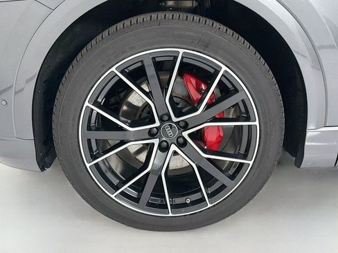 Used 2023 Audi Q8 Prestige image 34