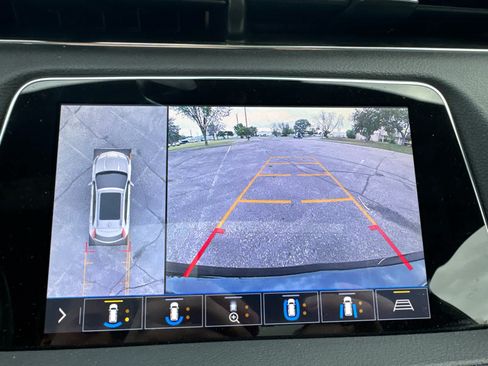 Certified 2019 Cadillac XT4 Premium Luxury w/ Technology Package AWD/4WD image 13