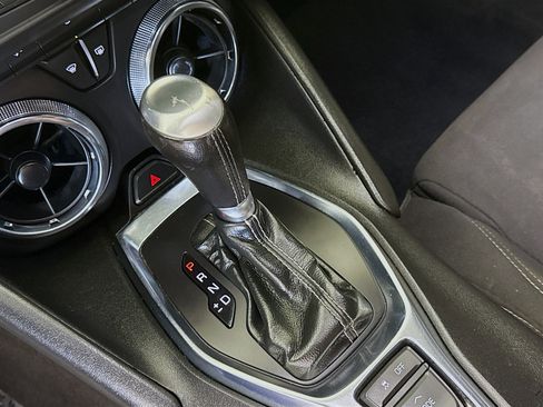 Used 2021 Chevrolet Camaro LT image 18