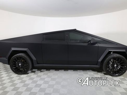 Used 2024 Tesla Cybertruck Cyberbeast image 4