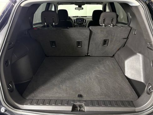 Used 2020 Chevrolet Equinox LS image 35