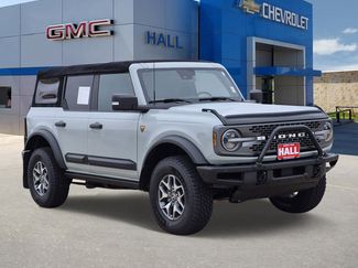 Used 2021 Ford Bronco Badlands video 1