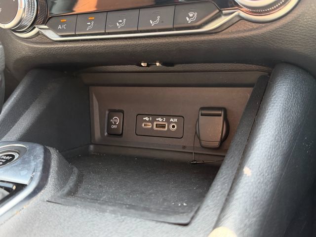 Used 2024 Nissan Sentra SV FWD image 26