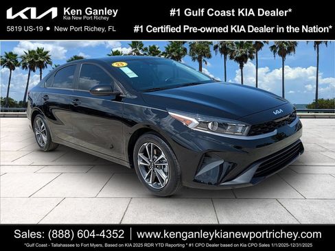 Certified 2023 Kia Forte LXS FWD image 1