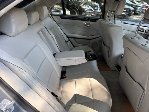 Used 2014 Mercedes-Benz E 350 Sedan image 28