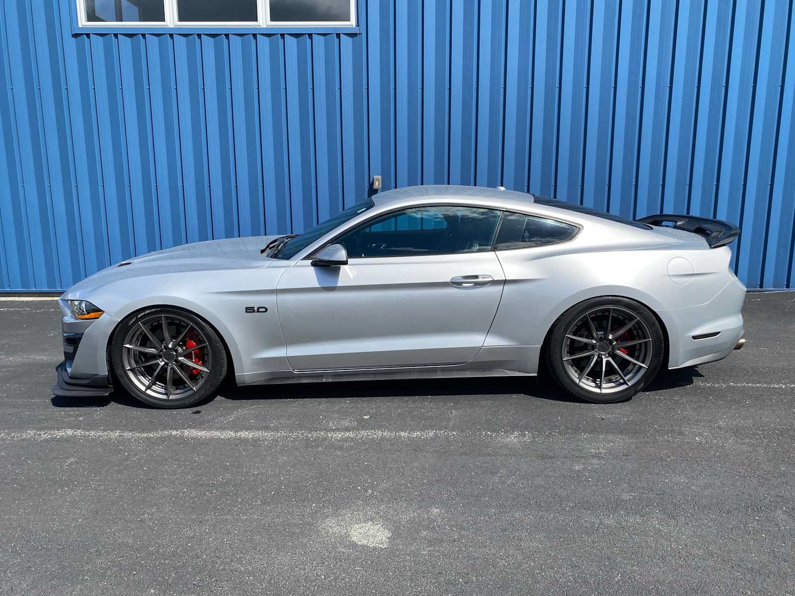 Used 2018 Ford Mustang GT Premium RWD image 13