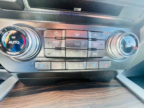 Used 2016 Ford F150 Lariat w/ Equipment Group 502A Luxury AWD/4WD image 29