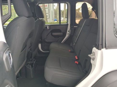 Used 2021 Jeep Wrangler Unlimited Sport image 14