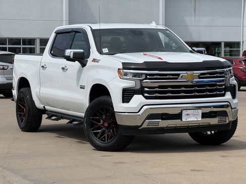 Certified 2024 Chevrolet Silverado 1500 LTZ w/ LTZ Convenience Package II image 2