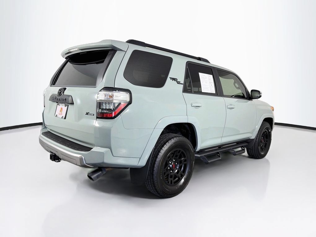 Used 2022 Toyota 4Runner TRD Off-Road Premium AWD/4WD image 10