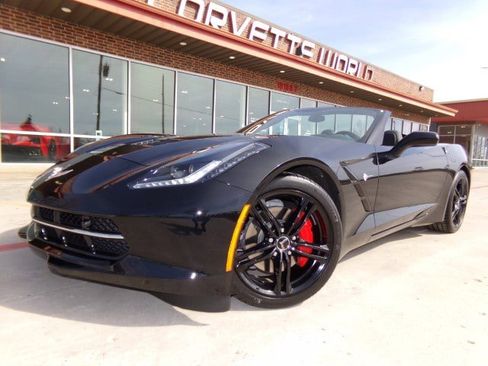 Used 2017 Chevrolet Corvette Stingray Convertible w/ 2LT Preferred Equipment Group image 1
