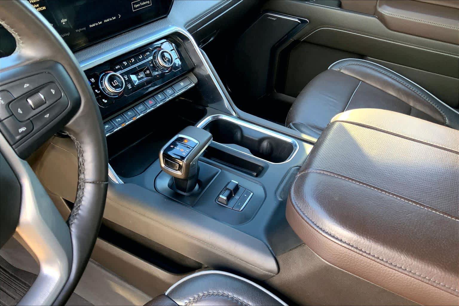 Used 2024 GMC Sierra 1500 Denali w/ Denali Reserve Package AWD/4WD image 15