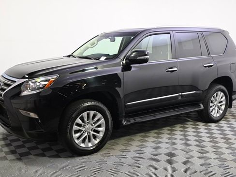 Used 2016 Lexus GX 460 w/ Premium Package image 2