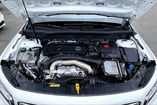 Used 2026 Mercedes-Benz GLB 250 4MATIC image 26