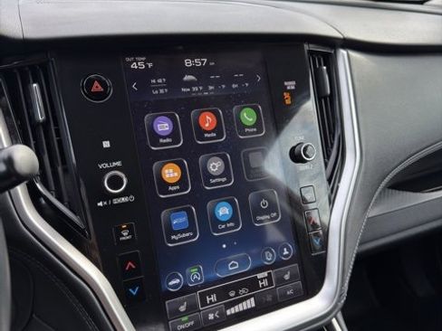 Used 2024 Subaru Outback Premium image 12