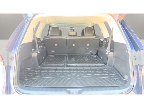 Used 2024 Toyota Grand Highlander AWD image 36