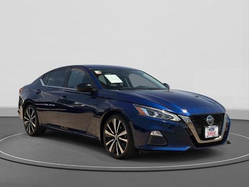 Used 2021 Nissan Altima 2.5 SR FWD image 4