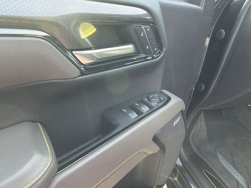 Used 2023 Chevrolet Silverado 1500 ZR2 w/ Technology Package AWD/4WD image 15