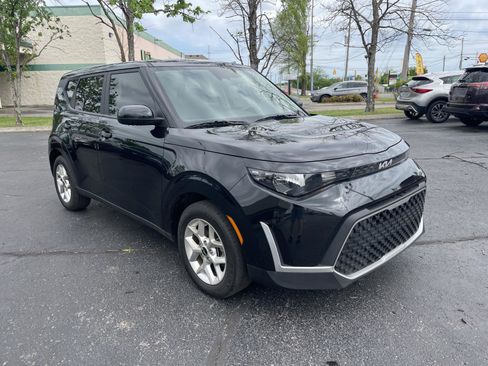 Used 2024 Kia Soul LX w/ Option Group 015 image 1