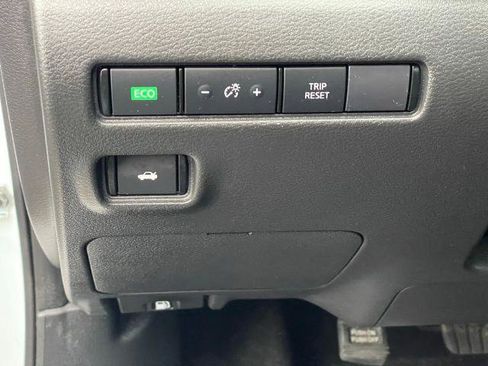 Certified 2023 Nissan Sentra SR w/ Midnight Edition Package FWD image 15