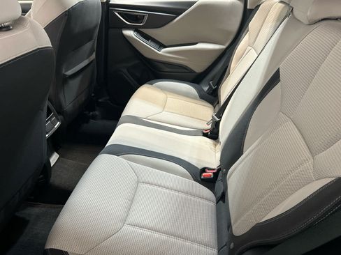 Used 2022 Subaru Forester AWD/4WD image 5