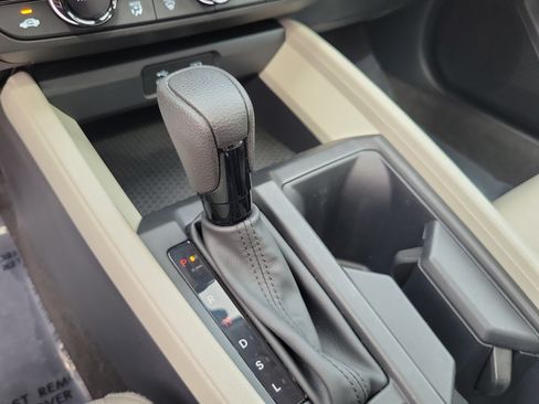 Used 2024 Honda Accord EX image 21