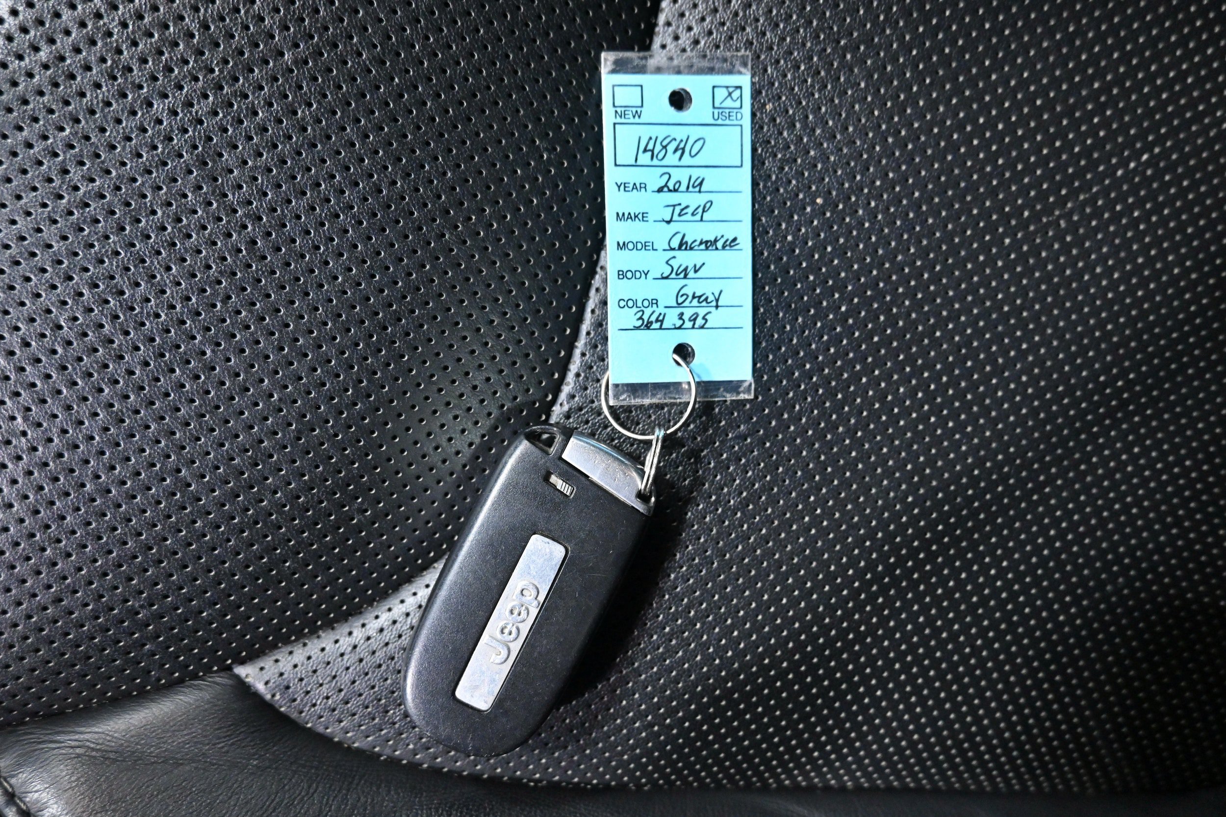 Used 2019 Jeep Cherokee Limited AWD/4WD image 40