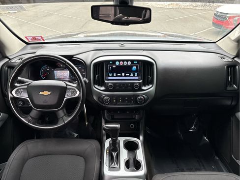 Used 2017 Chevrolet Colorado LT w/ LT Convenience Package image 12