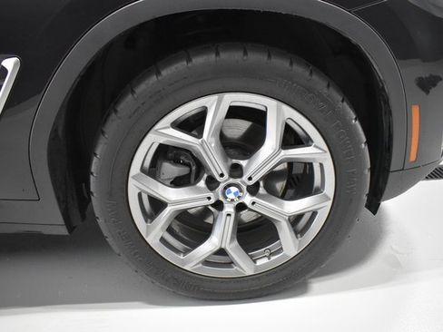 Used 2024 BMW X3 xDrive30i image 10