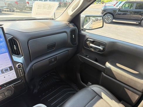 Used 2019 Chevrolet Silverado 1500 W/T w/ WT Convenience Package AWD/4WD image 17